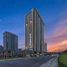 凯里亚德酒店(乌鲁木齐高铁站北广场店)