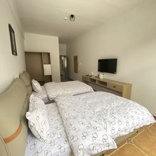 波波精品酒店