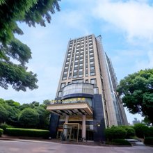 武汉九龙国际酒店(黄鹤楼武昌火车站店)