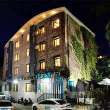 夏日海岸主题民宿(三亚大东海店)