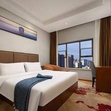 悦尔城市酒店(武汉白沙洲龙湖天街店)