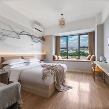 南湖酒店(亳州学院亳州高铁南站店)