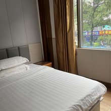 阳光公寓(万达广场店)