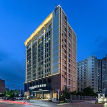 凯里亚德酒店(曲靖麒麟嘉城商业广场店)