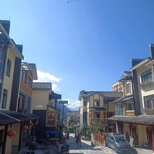 泸定王氏曼岛民宿