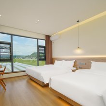 抚仙湖船宿鱼庄民宿(月亮湾湿地公园店)