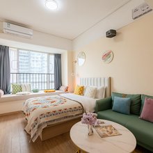 仲夏之月精品投影民宿(东郊记忆店)