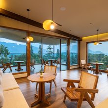 月漫山禾｜日落晚霞·Coffee·设计师观景民宿(峨眉山零公里店)