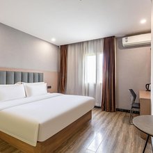 安怡智能酒店(武汉轻工大学西门店)