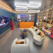 奈思电竞酒店(赤壁北站新街口店)