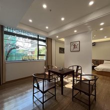 恒庐酒店(扬州瘦西湖东关街景区店)