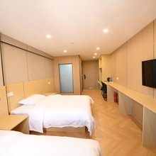 简跃酒店(常州奔牛机场店)