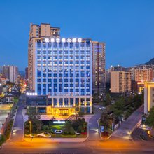 悦森·空港大酒店(万达广场政务中心店)