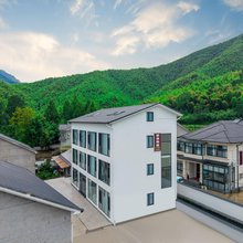 安吉悠浪民宿(云上草原仙龙峡漂流店)