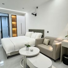 荣信美居(广州珠江医院燕岗地铁站店)