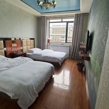 天峻迎客松宾馆