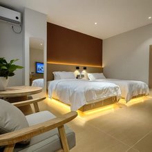 瑞锋悦居酒店(火把广场店)