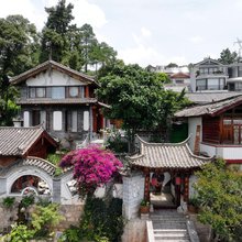 逸云半山观景花园别院(丽江古城北门大水车店)