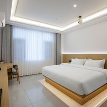 晨悦拾光酒店(宣威第一人民医院店)