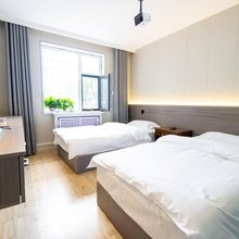 湖峪山栖民宿(城东吾悦广场店)