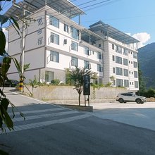 三江镇見山宿民宿