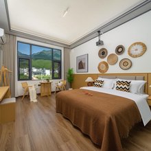 楠华居·Homy山景智能美宿(丽江三义国际机场店)