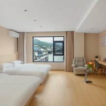 龙陵观澜酒店