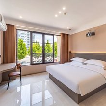 希朵酒店(周口中心医院周口东站店)