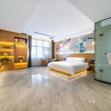 云端酒店(新蔡喜盈门悦享城店)