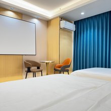 艺海智能影院酒店(潍坊滨海大学城店)