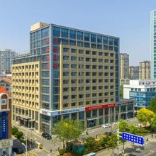 华裕酒店(青岛金沙滩度假区薛家岛地铁站店)