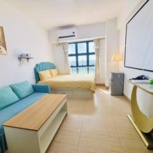 锦鲤美宿(南浦地铁站店)
