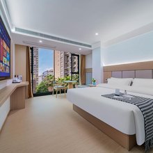 唐记红木酒店(重庆嘉州花卉园地铁站店)