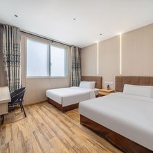 万信慧选酒店(上海康桥秀沿路地铁站店)