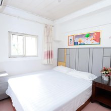 廷峰居旅馆(青岛台东步行街店)