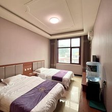 东风旅社(富昌大街店)