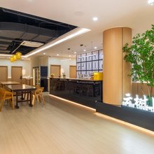云树上青年旅舍(苏州观前街平江路店)