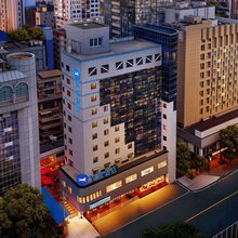 汉庭酒店(贵阳喷水池民生路好吃街店)