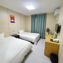安吉宾馆(洪城大巿场店)