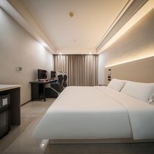 雲境电竞酒店(芜湖鸠兹古镇店)
