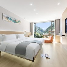 沐艺山居智能酒店(四姑娘山景区店)