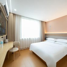 东景酒店(上海杉达学院顾唐路地铁站店)