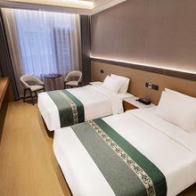 宝湾商务酒店(修水联盛购物广场店)