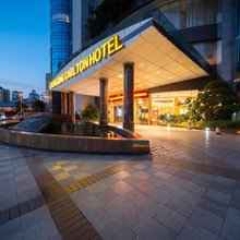 重庆南方君临酒店(奥体中心陈家坪地铁站店)
