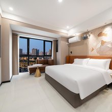 天际·云栖酒店(东仪路地铁站店)