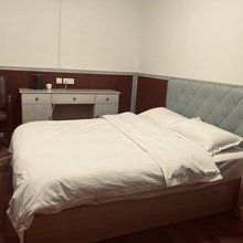 巴塘鑫满民宿