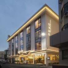 悦漫闲院·徽派空间美宿(深圳南澳第一沙滩店)