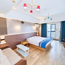 怡辰酒店(武汉经开万达体育中心店)