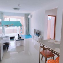 靖靖海景民宿(日照大学城五彩奥莱店)