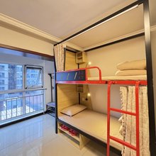 繁花里·全女生青年旅社(东影路地铁站店)